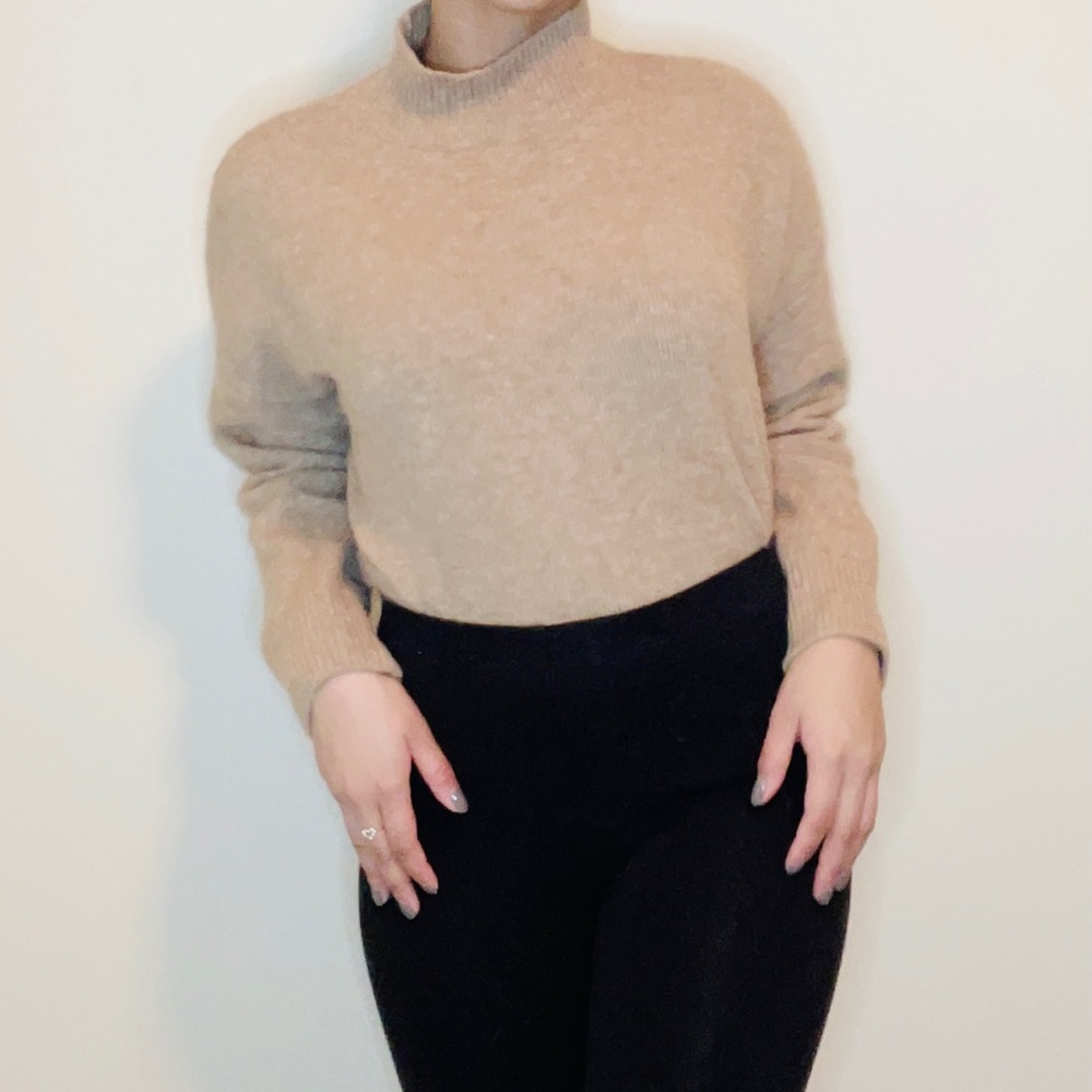 Sweater - Picture 4 of 7